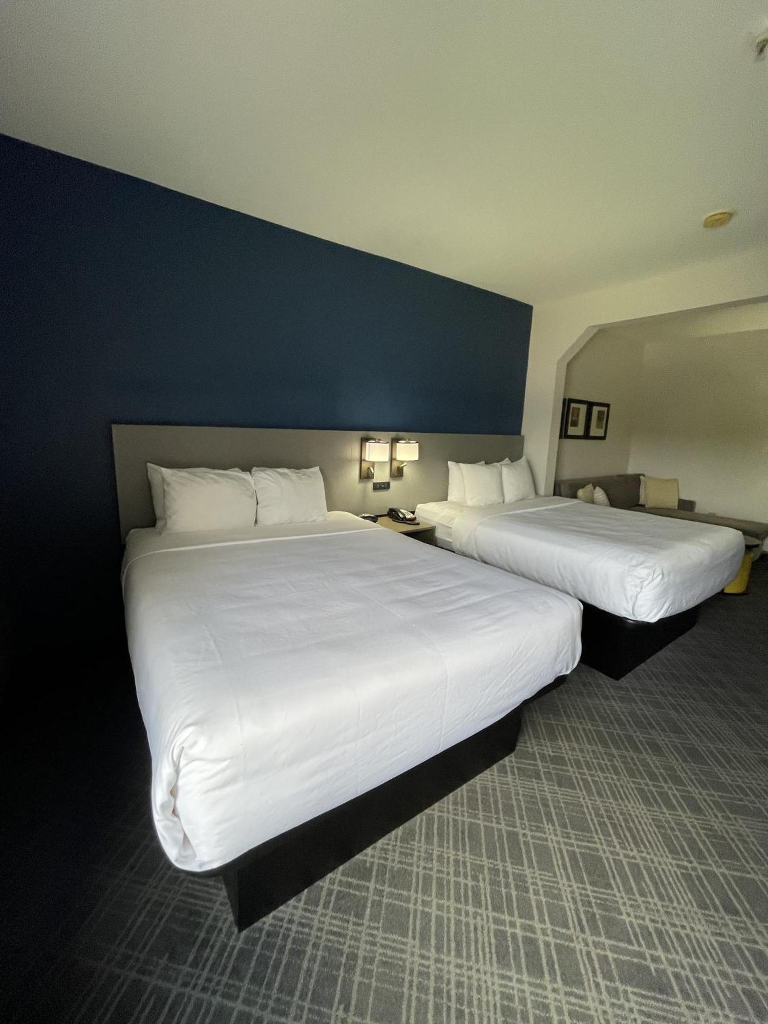 คอมฟอร์ต สวีท Hotel ครอสวิลล์ ภายนอก รูปภาพ