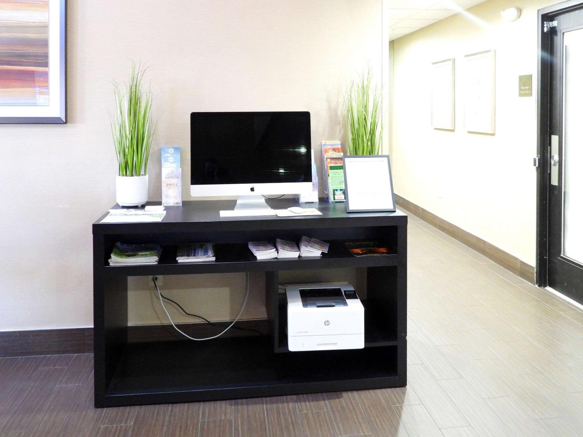 คอมฟอร์ต สวีท Hotel ครอสวิลล์ ภายนอก รูปภาพ